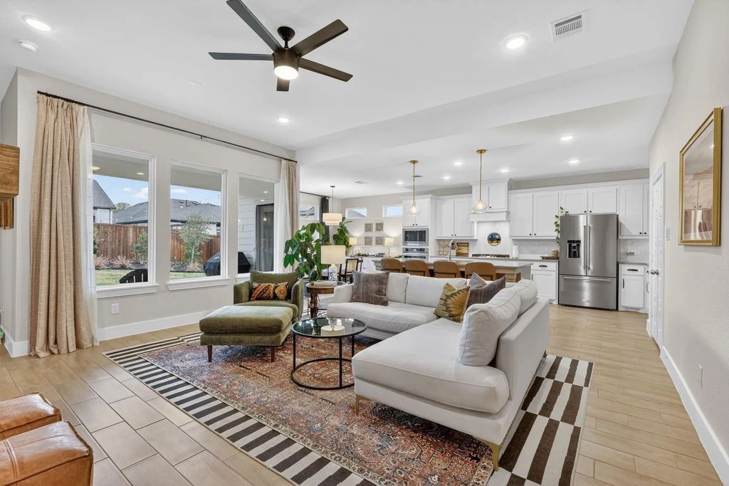 7117 Mantle Ridge Drive, Fort Worth