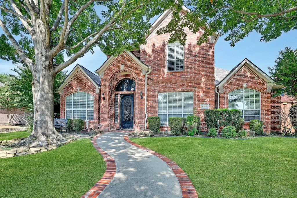 8312 Young Court, Plano