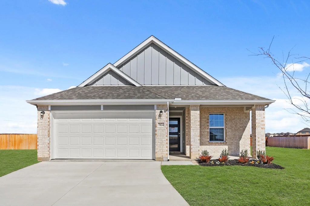 7024 Trestle Street, Fort Worth