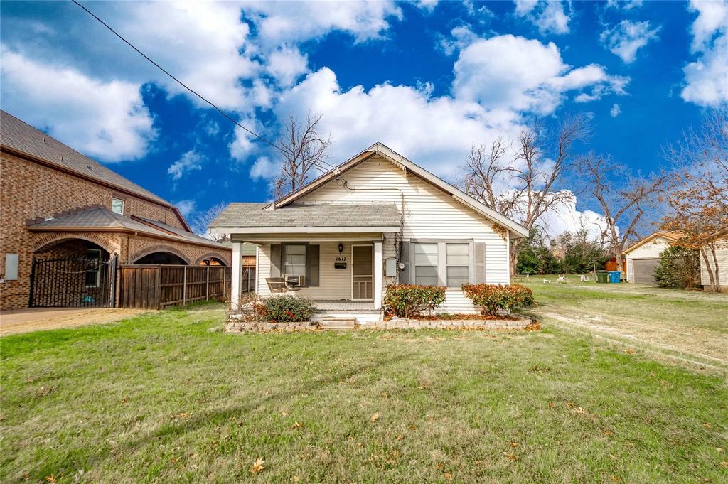 1617 Denton Drive, Carrollton