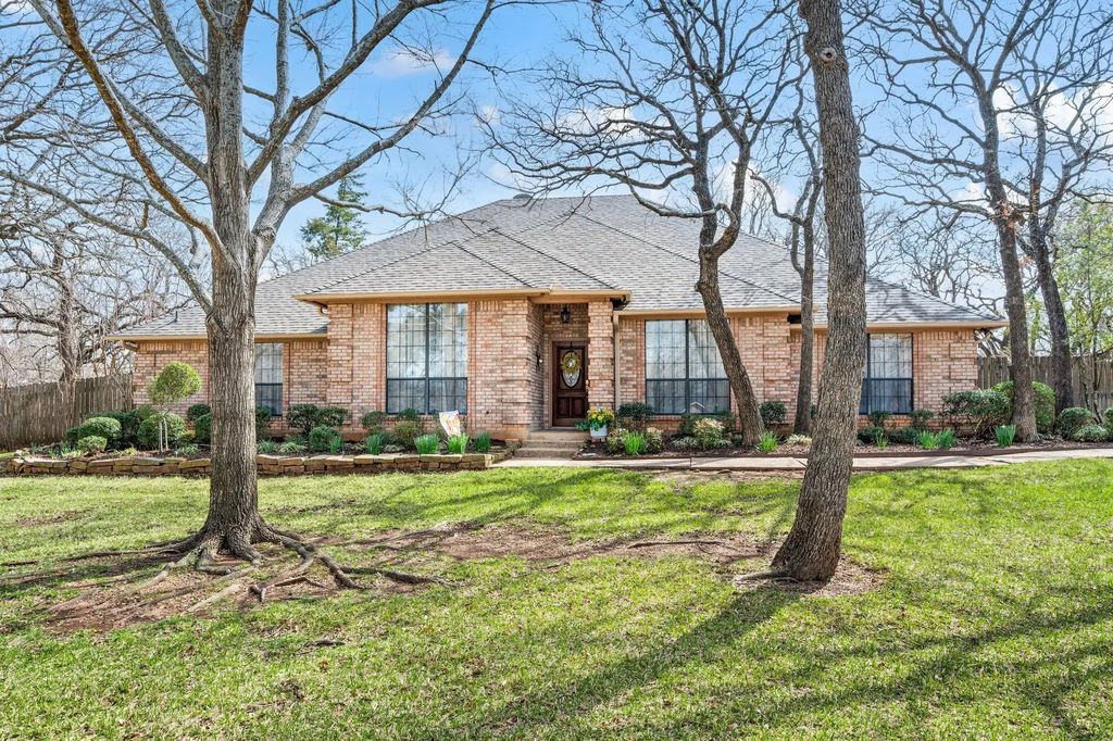 4440 Alydar Drive, Burleson