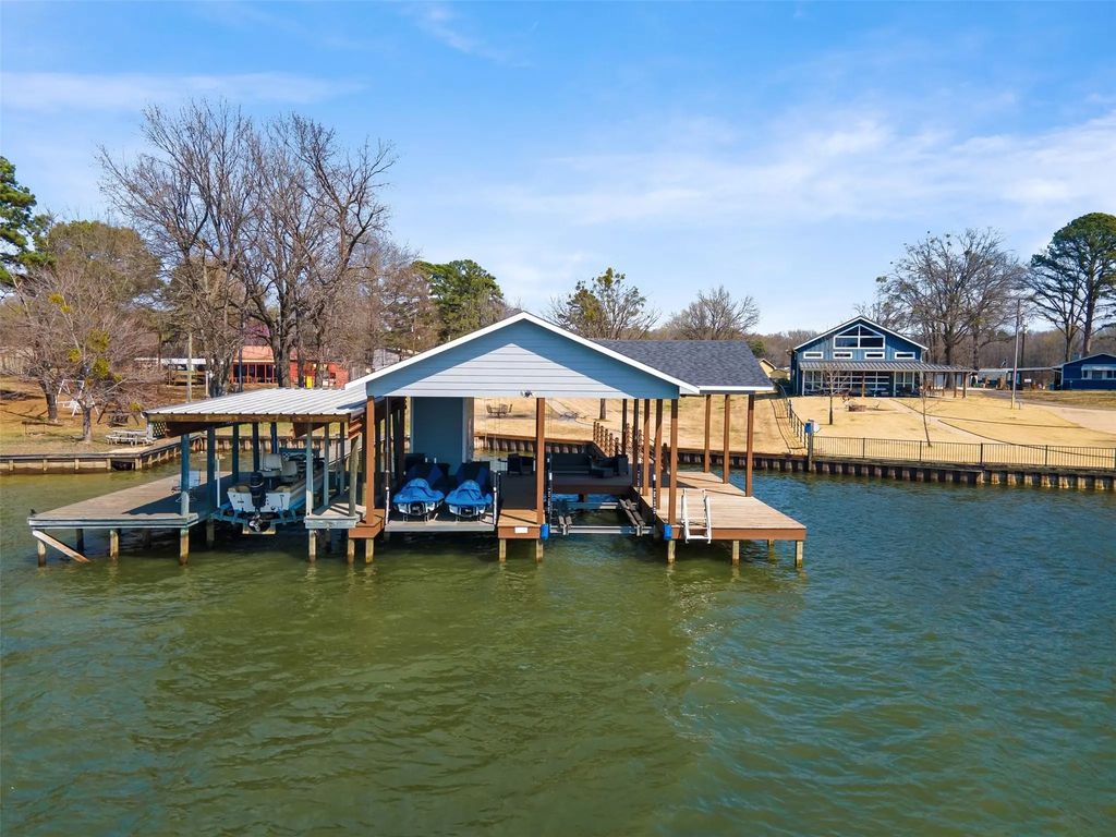 664 County Road 2360, Mount Pleasant