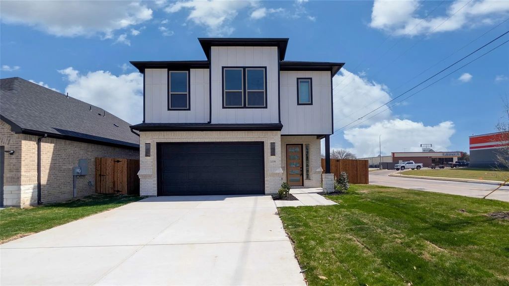 2339 4th Street, Grand Prairie