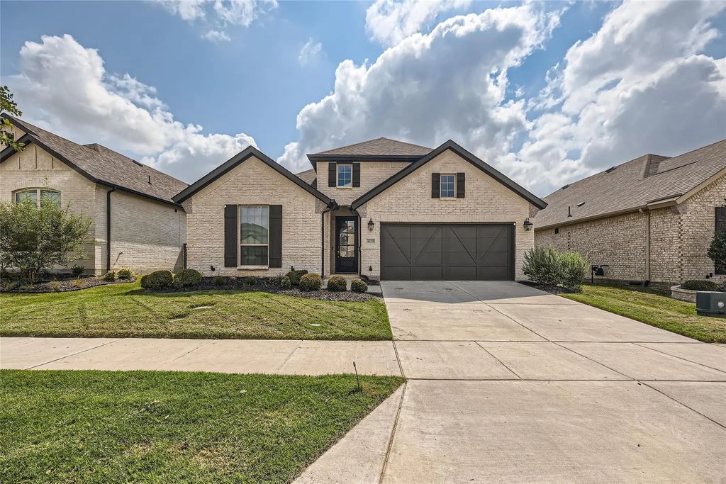 6029 Mapleshade Way, Little Elm