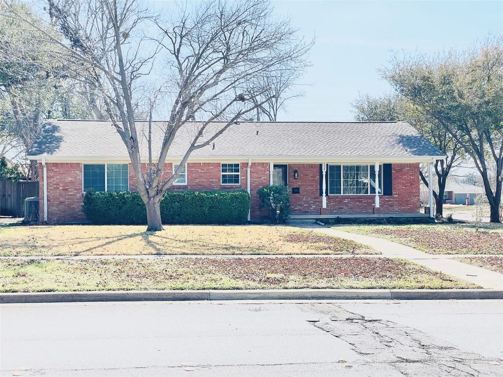 534 E Spring Valley Road E, Richardson