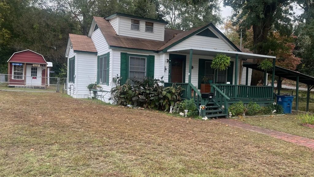 413 Park Avenue, Minden