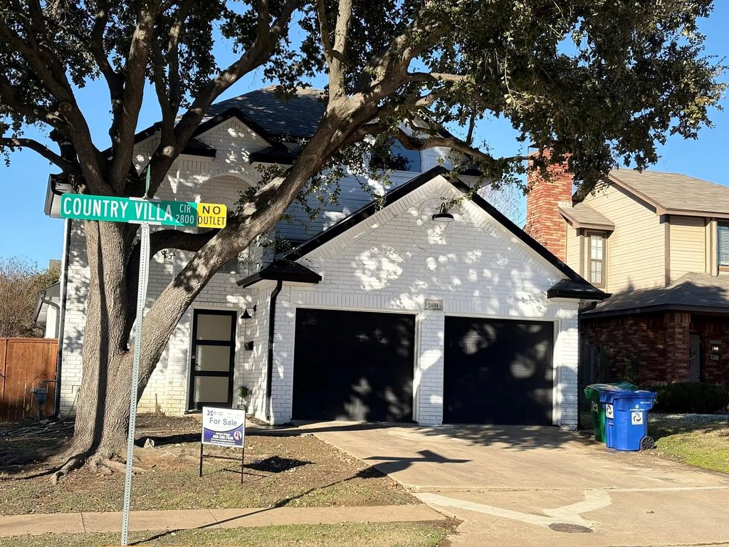 2801 Country Villa Circle, Carrollton