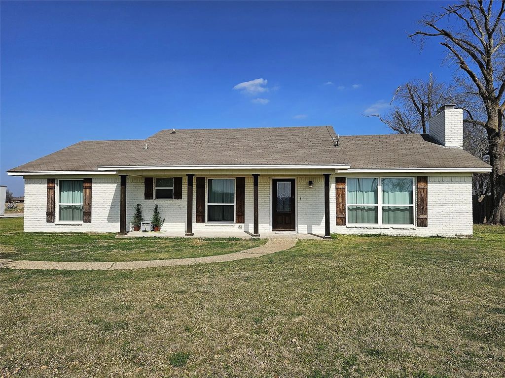 1205 W Trinity Street, Groesbeck
