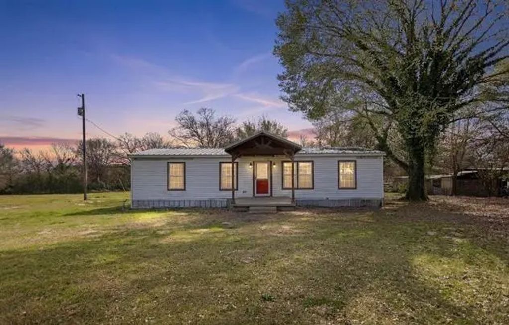 11867 Cherokee Way, Lindale