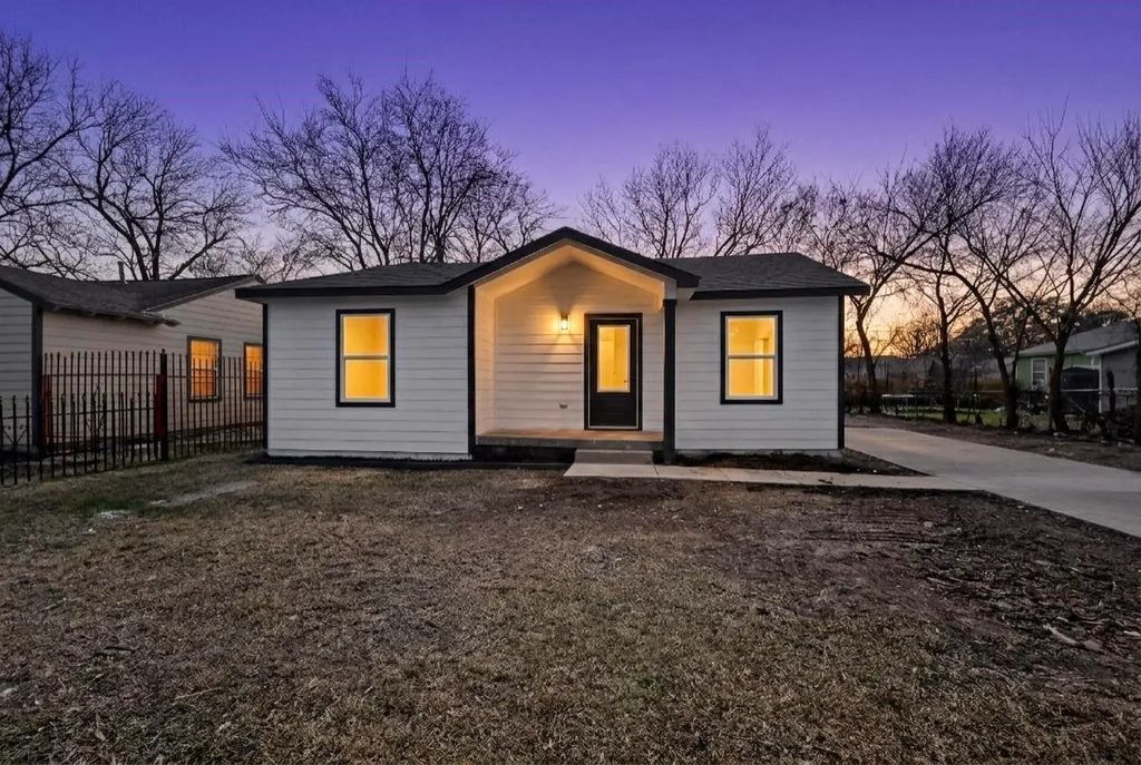 8650 Comer Drive, Dallas