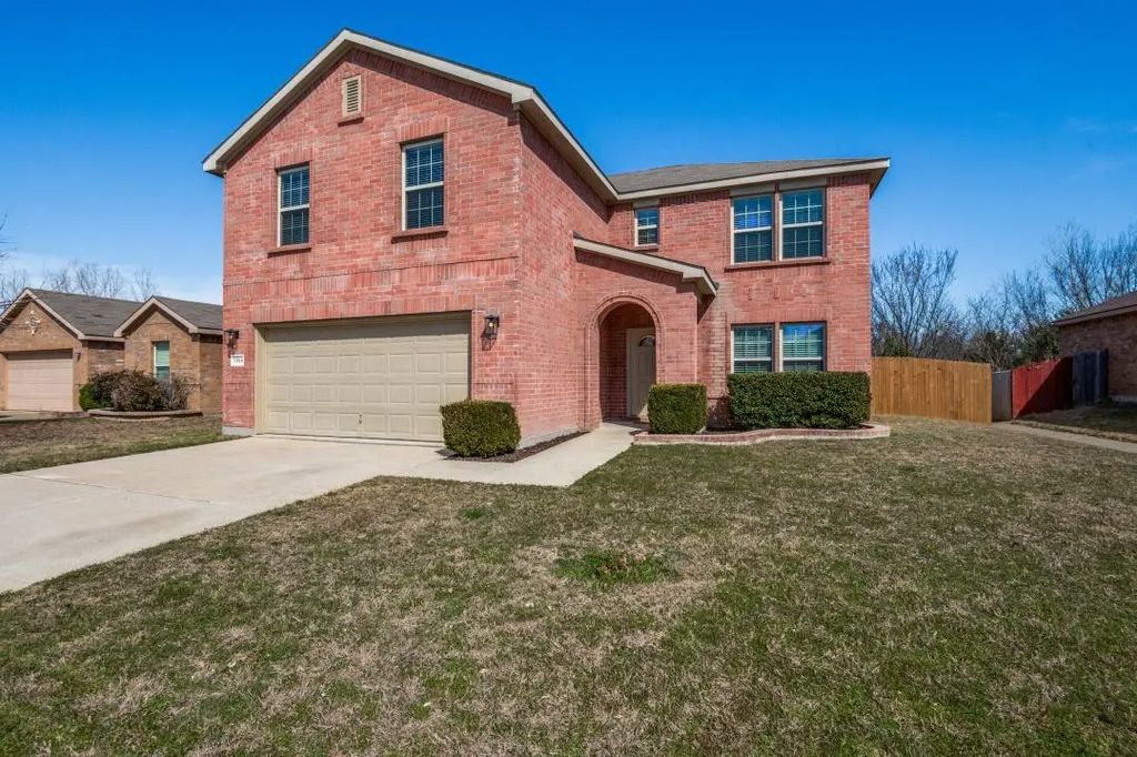 1306 Newton Drive, Cedar Hill