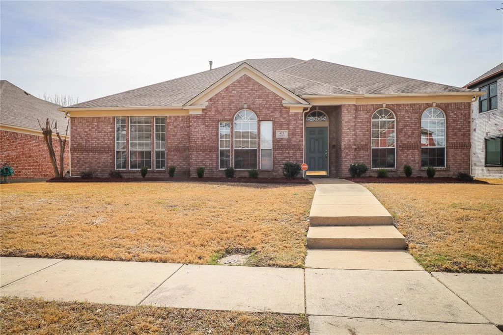 423 Halifax Drive, Coppell