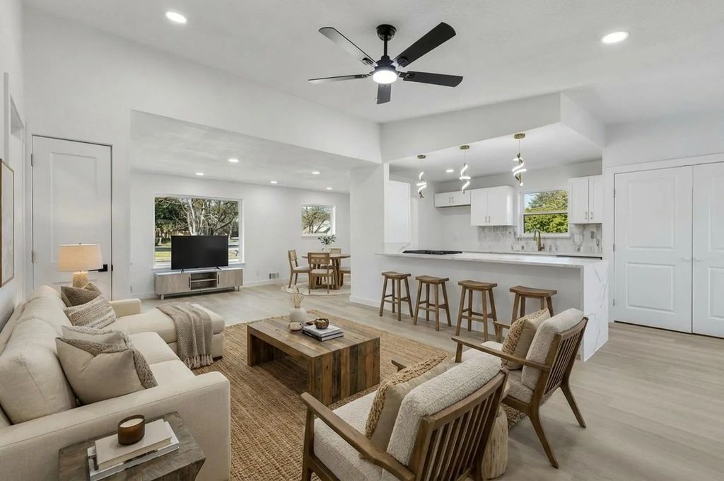 6858 Freemont Street, Dallas