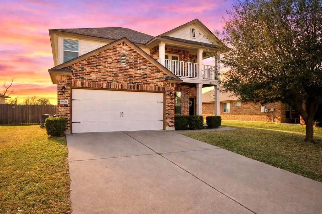 9808 Iron Horse Trail, Waco