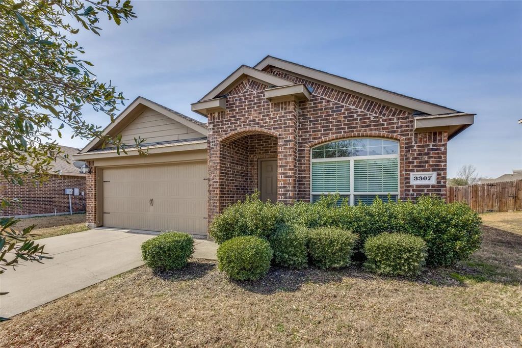 3307 Stratford Street, Anna