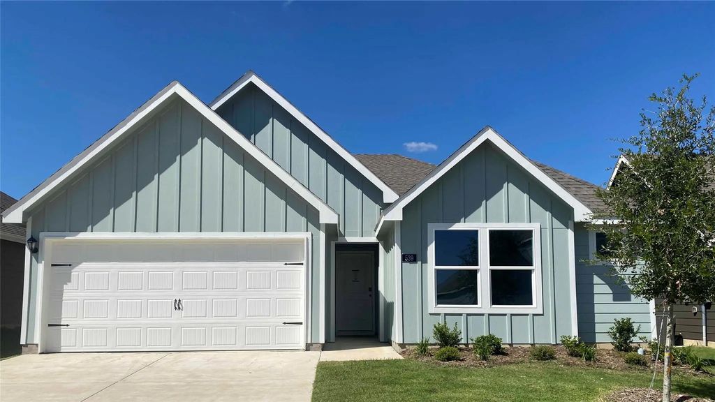 539 Burnett Trail, Canton