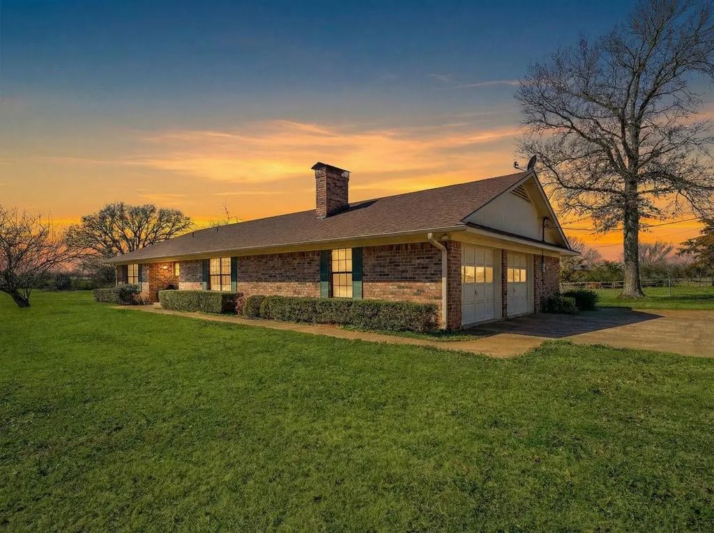 547 Fm 1896, Mount Vernon