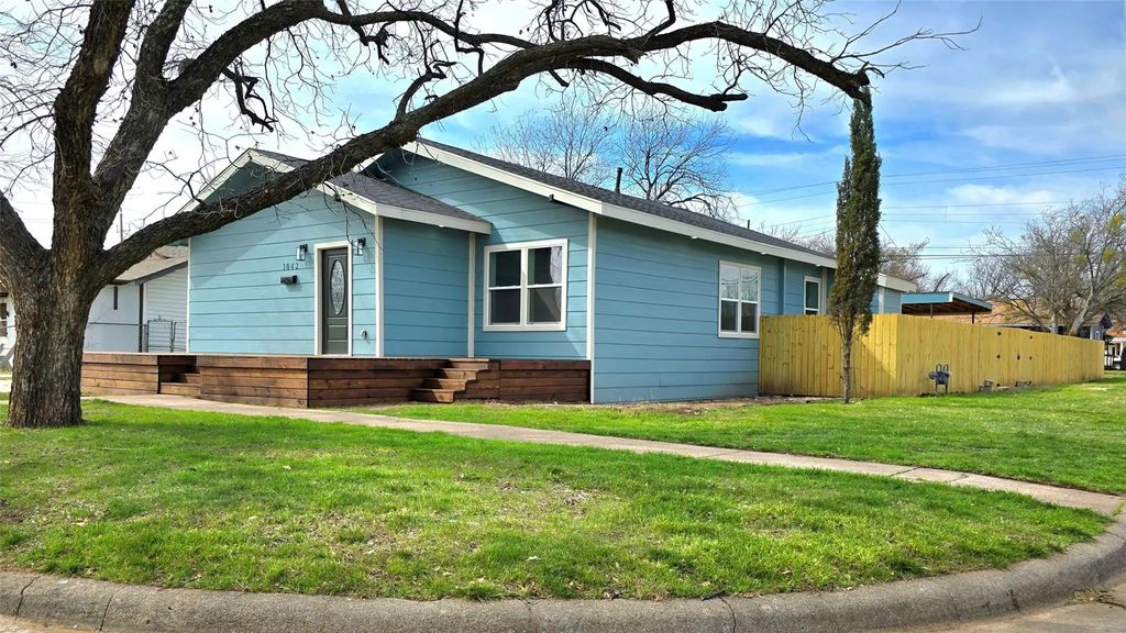 1042 Beech Street, Abilene
