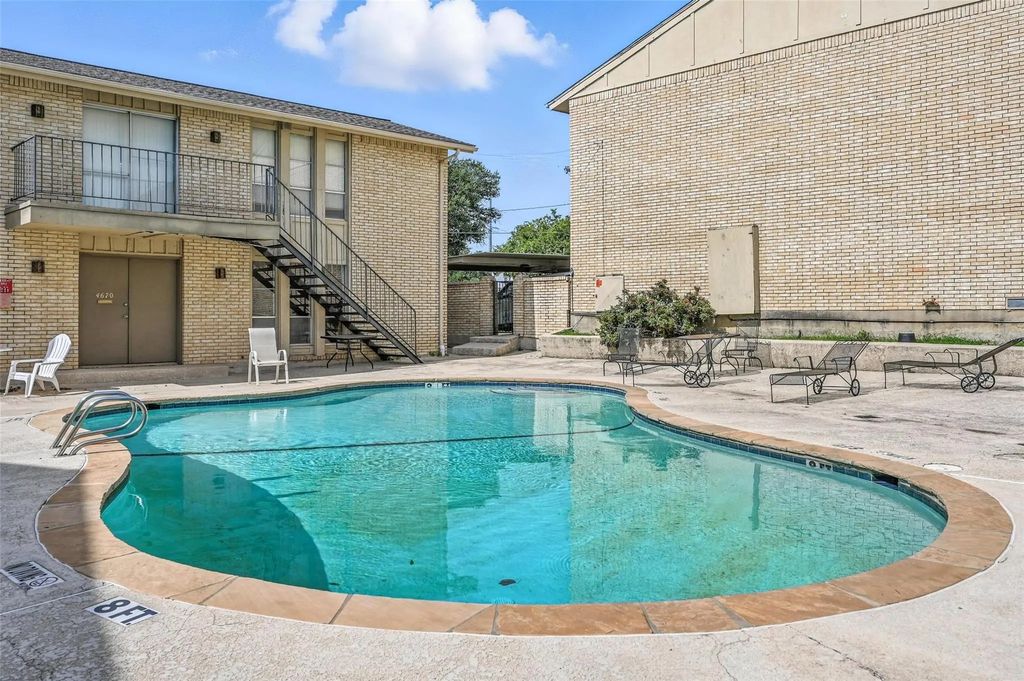 4524 Amesbury Drive A, Dallas
