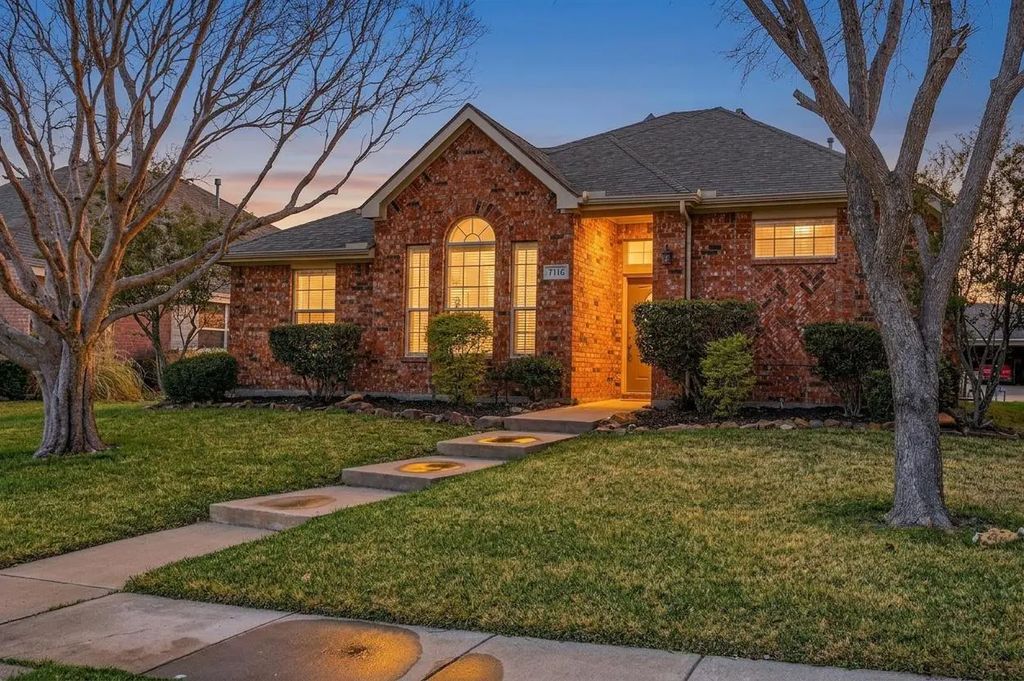 7116 Prairie Flower Lane, Frisco