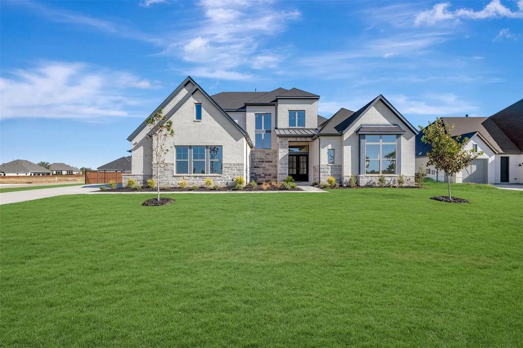 2021 Clearwater Drive, Lakewood Village