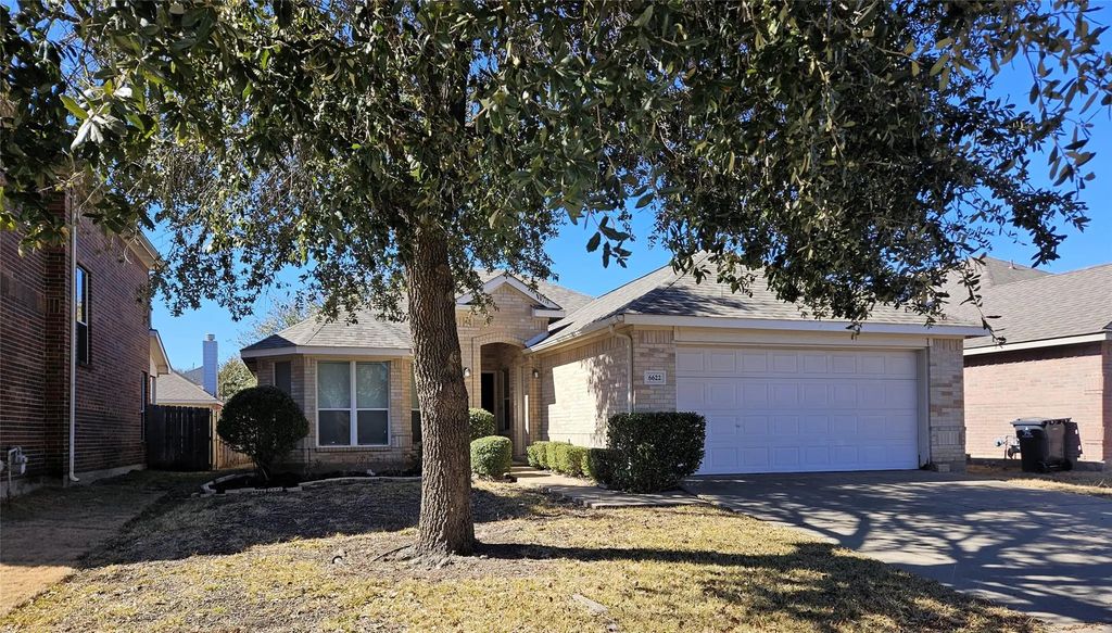 6622 Fairglen Drive, Arlington