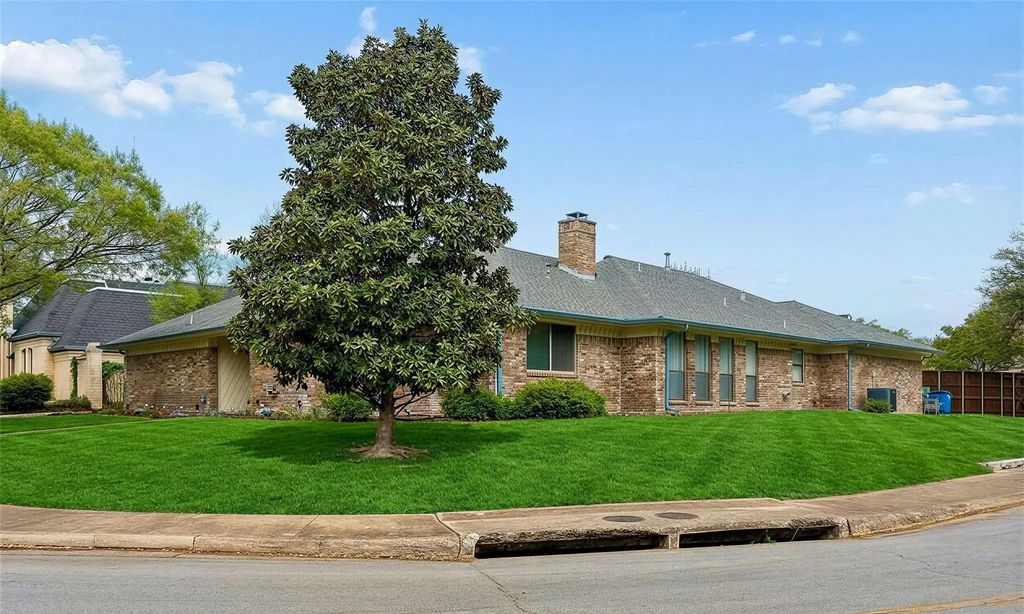 16239 Shadybank Drive, Dallas
