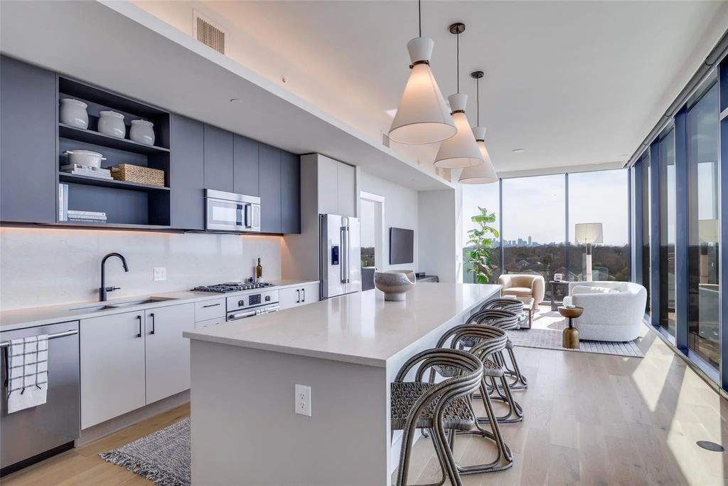 8119 Douglas Avenue 710, Dallas