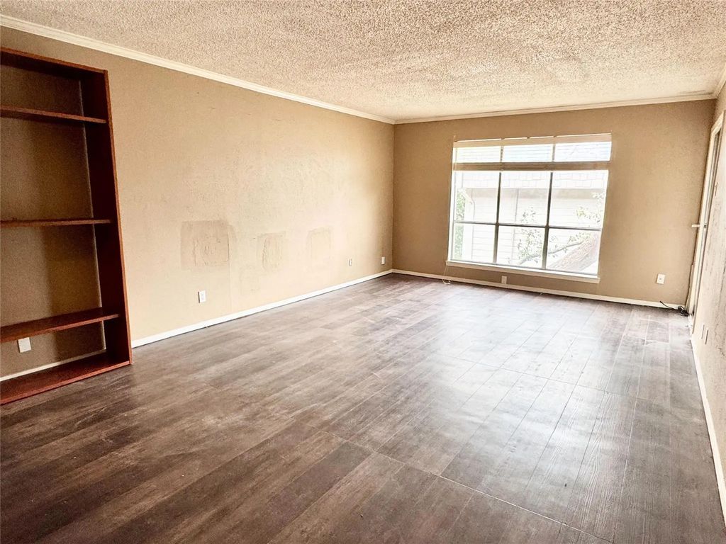 4859 Cedar Springs Road 356, Dallas