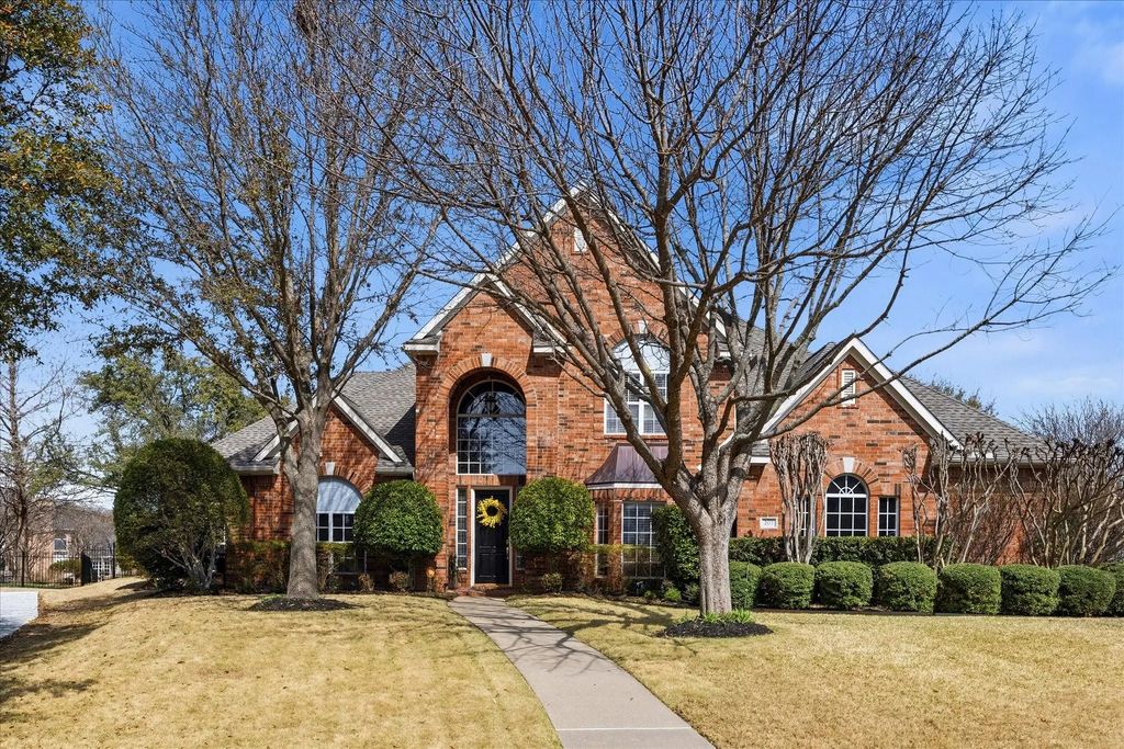 207 Mallard Lakes Drive, McKinney
