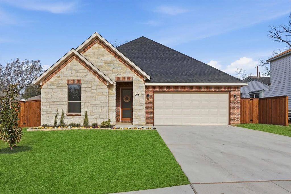 2315 Colony Court, Dallas