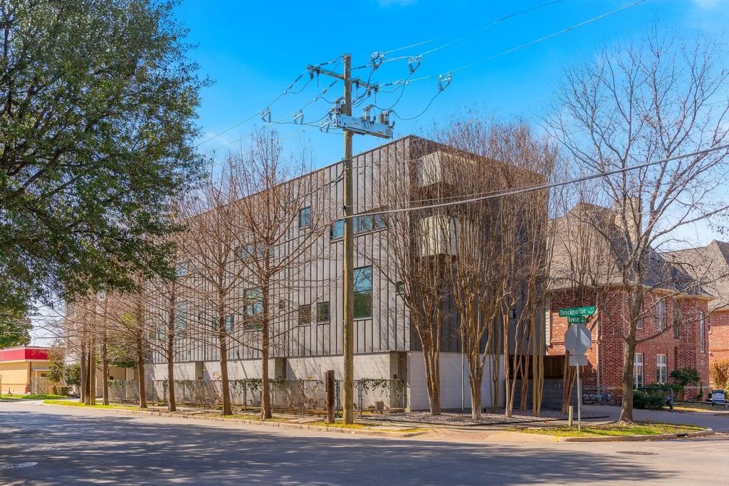 4001 Bowser Avenue B, Dallas