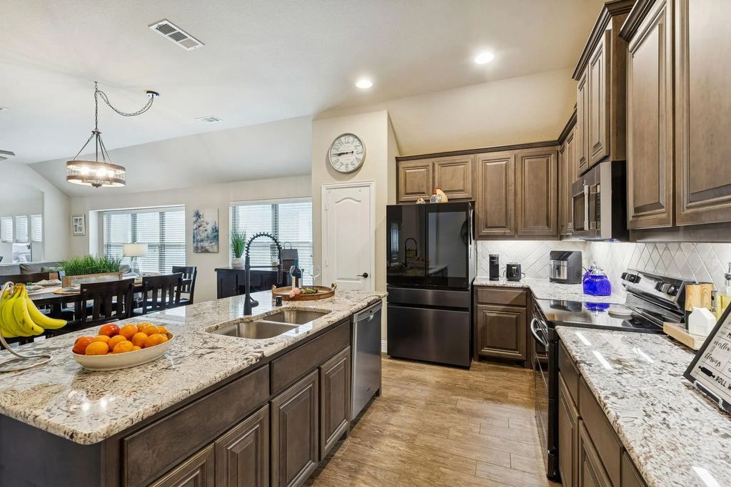 3614 Sequoia Lane, Melissa