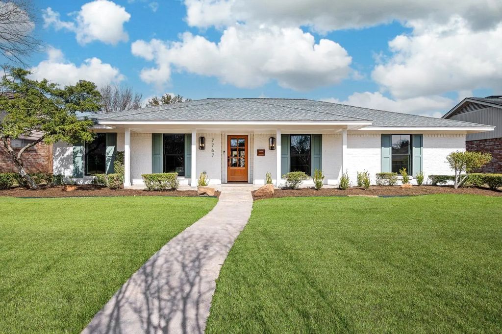 7767 La Sobrina Drive, Dallas