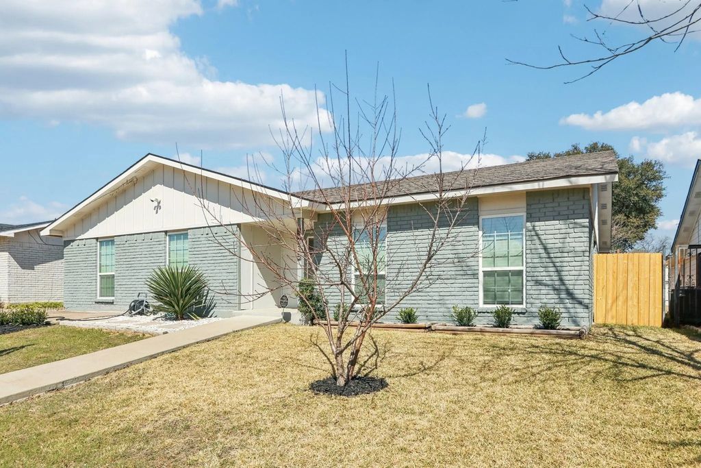3235 Tres Logos Lane, Dallas
