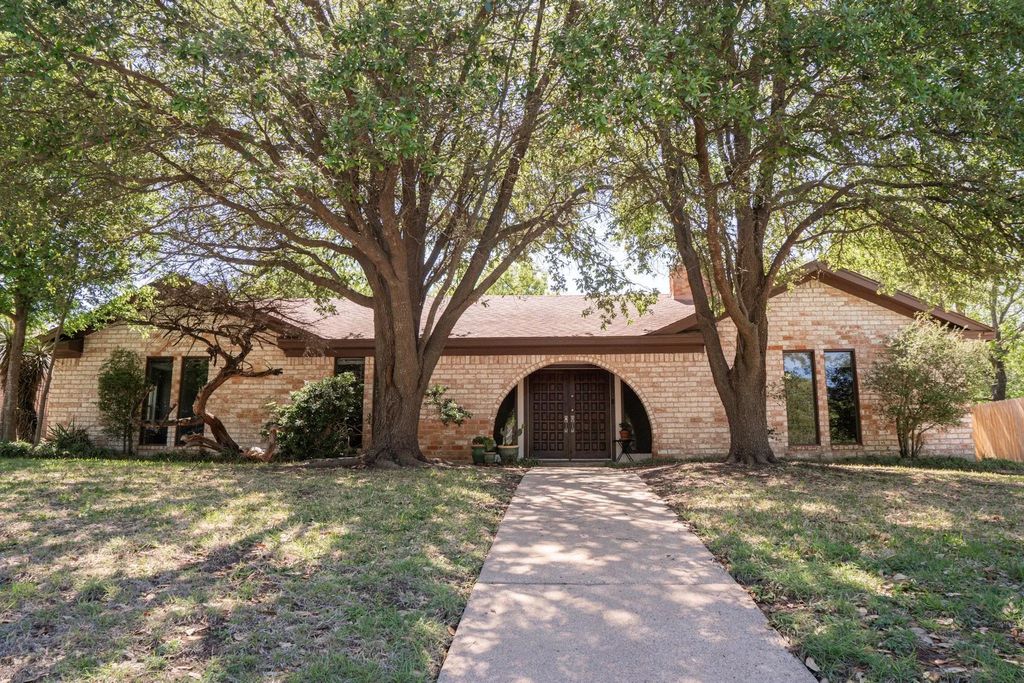 3300 Loma Vista Drive, Waco