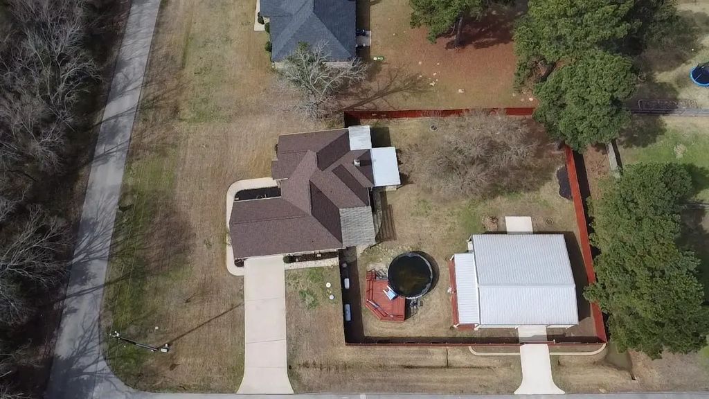 15062 County Road 1103, Flint