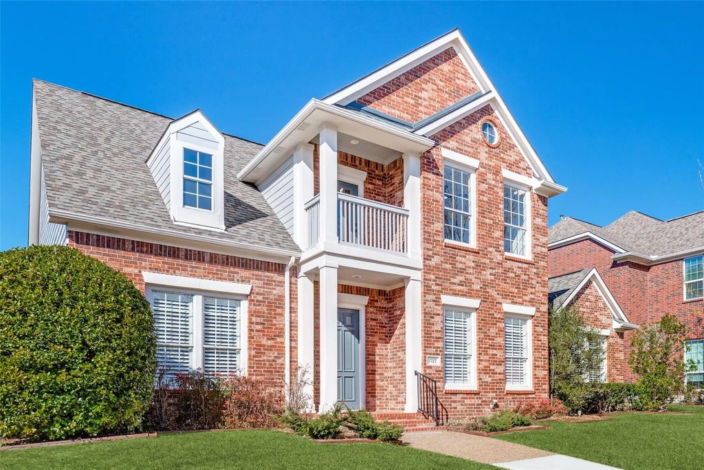 1727 E Branch Hollow Drive, Carrollton