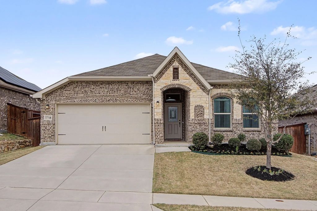 11701 Silver Queen Drive, Aubrey