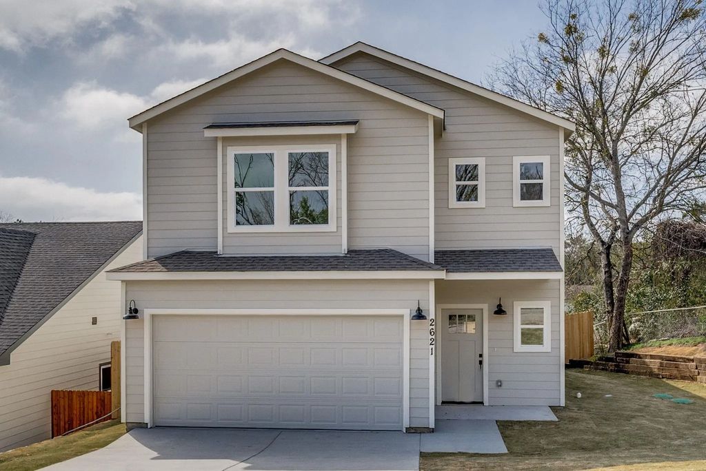 2621 Hillside Drive, Granbury