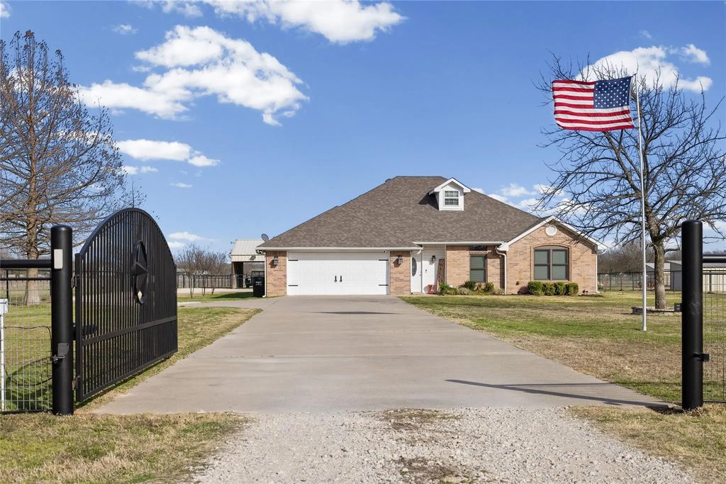 3397 Fm 1564 E, Greenville