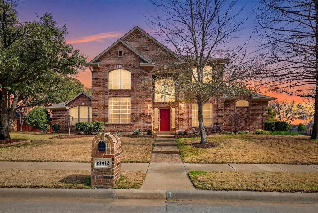 6002 Valleywood Drive, Flower Mound