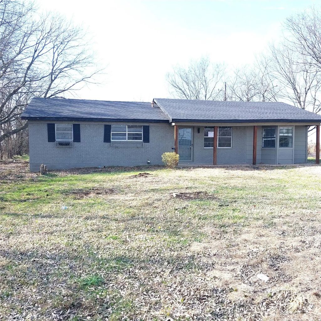 2084 County Road 4308, Greenville