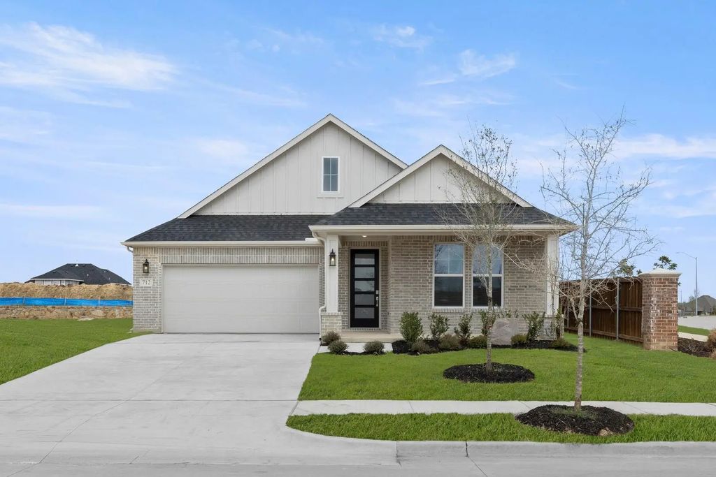 712 Hawthorn Lane, Mansfield