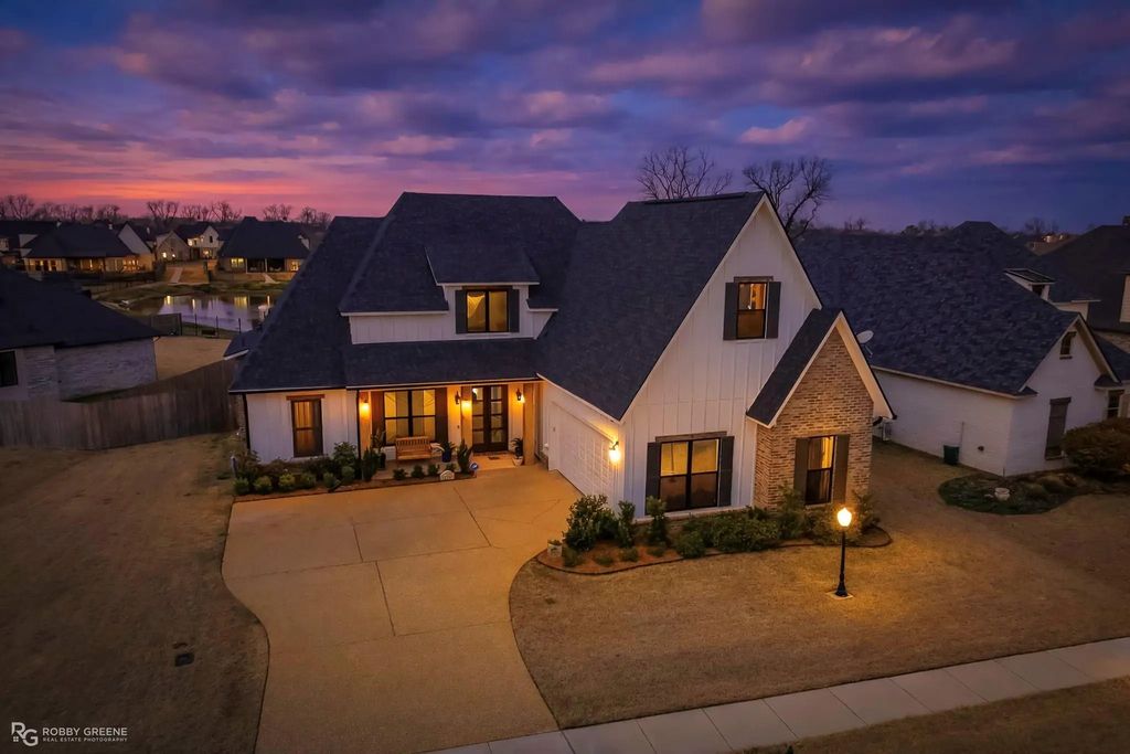 214 Conti Way, Bossier City