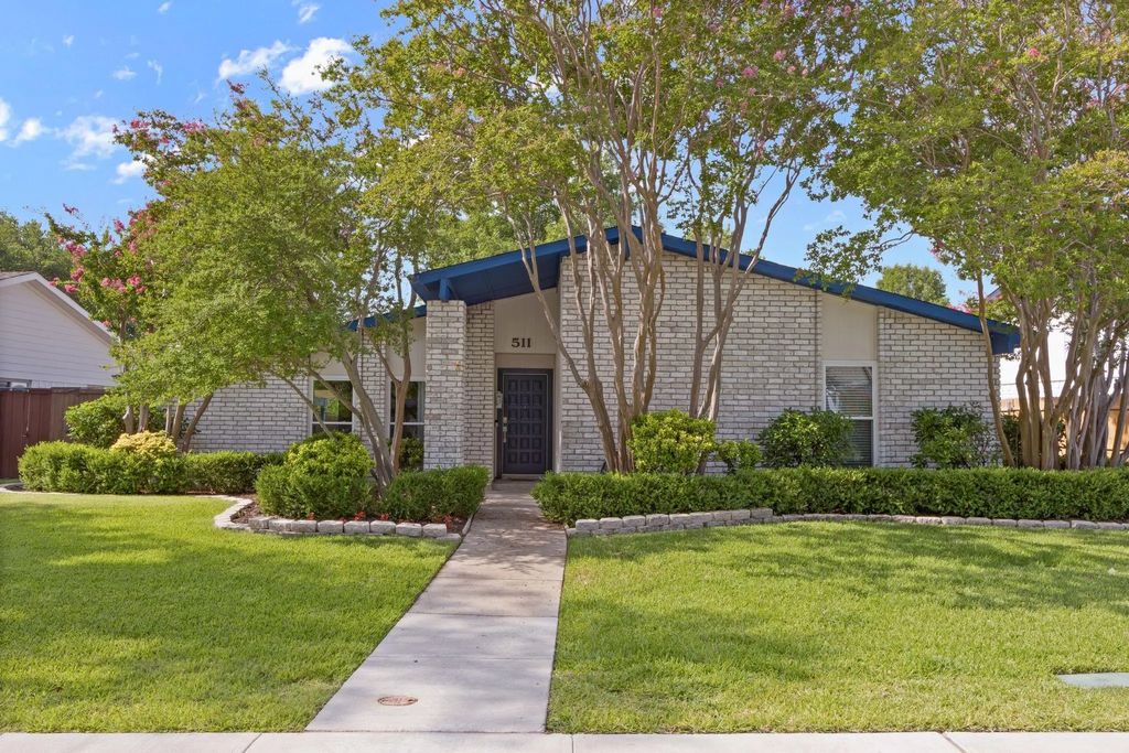511 Woodhurst Drive, Coppell