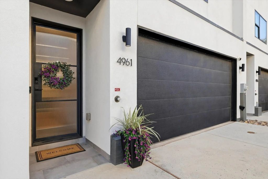 4961 Blaynes View, The Colony