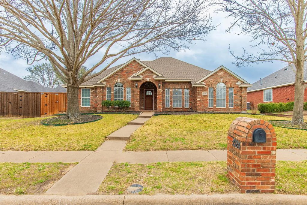 1524 Valencia Drive, Plano