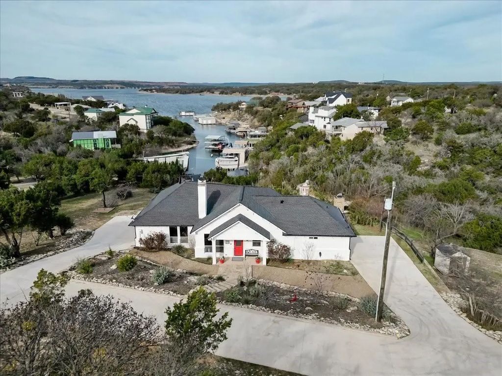 1002 Cedar Drive, Possum Kingdom Lake