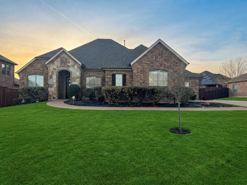 613 Buelwood Court, DeSoto